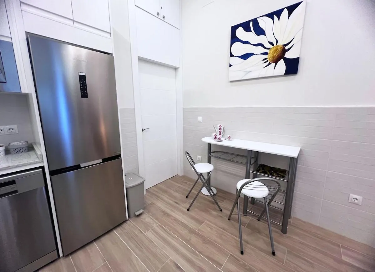 Evans Realty Bo Martiricos Estudio & Renovado Malaga
