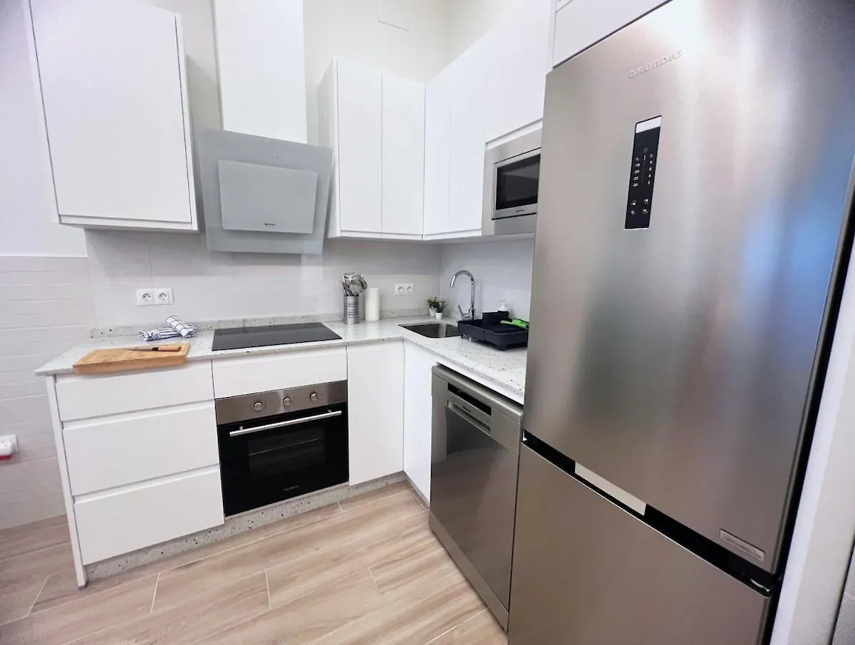 Evans Realty Bo Martiricos Estudio & Renovado Malaga 0*,