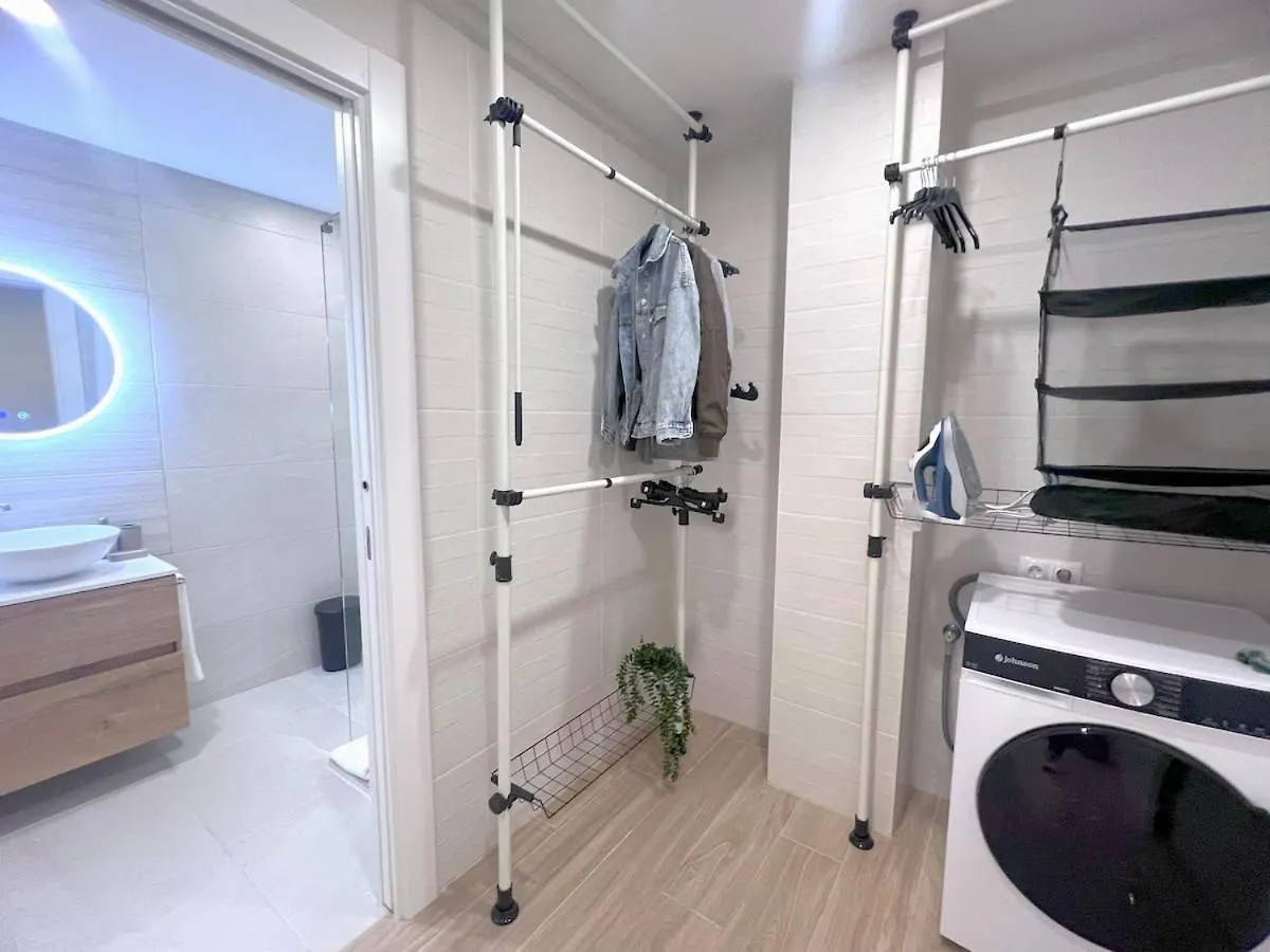 Evans Realty Bo Martiricos Estudio & Renovado Malaga